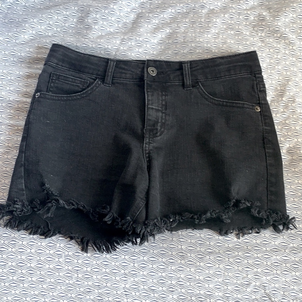 XL black shorts